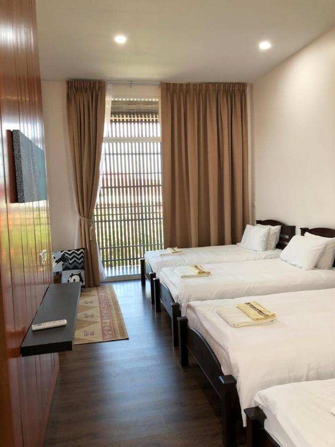 บุญเมืองน่าน Hotel Exterior foto