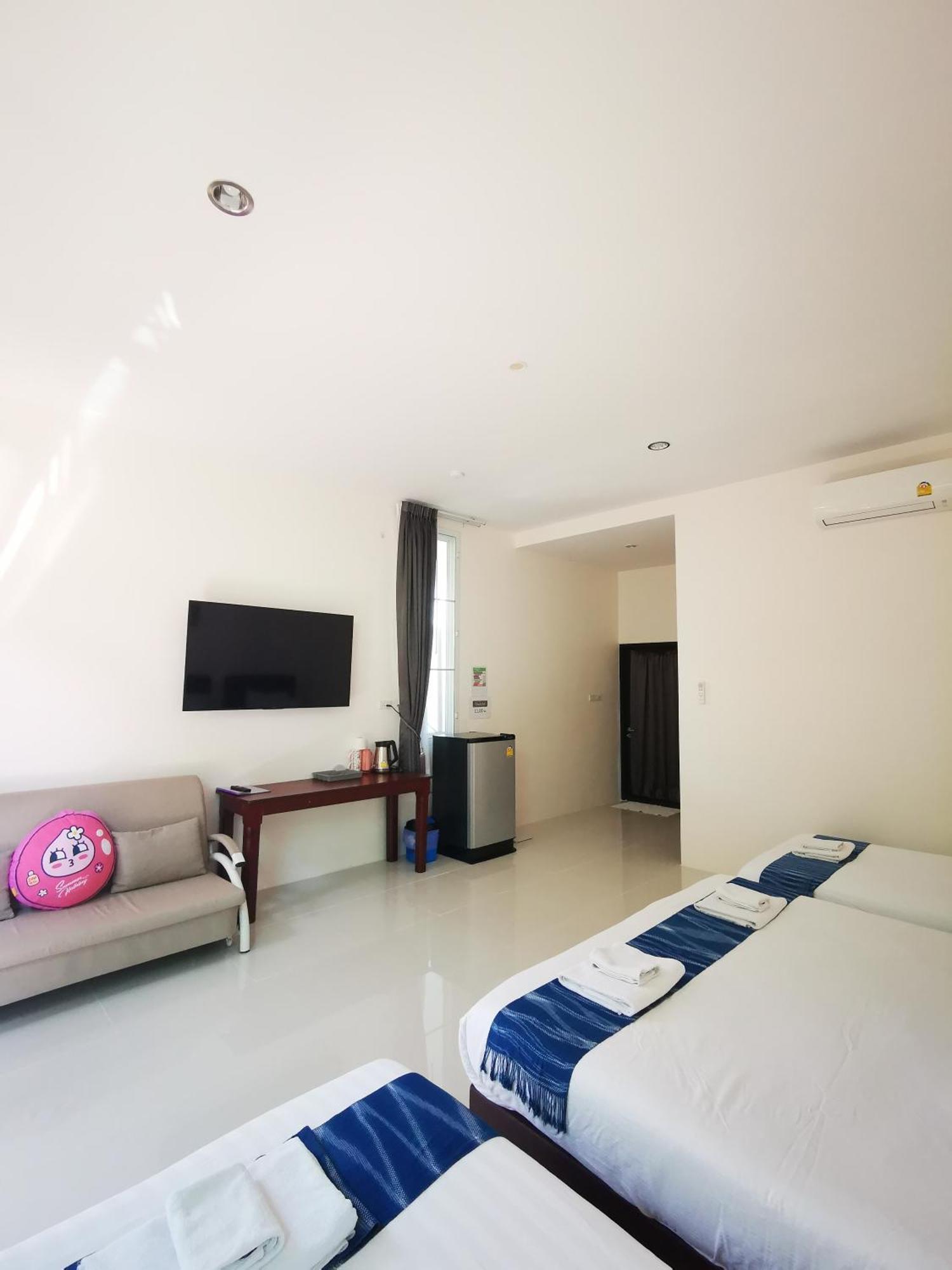 บุญเมืองน่าน Hotel Exterior foto
